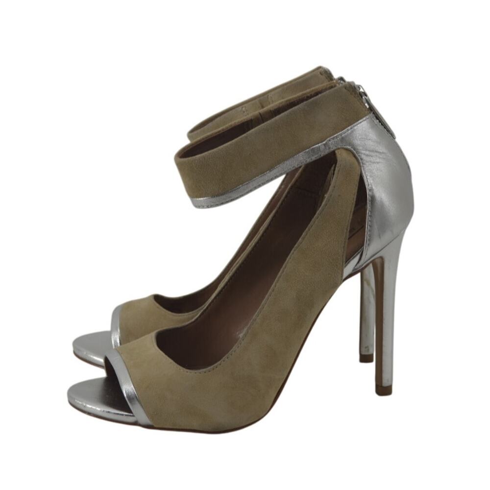 BCBG Maxazria Silver Metallic Suede Goat Leather EU 37 US 7